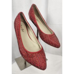 Red Jeweled Flat