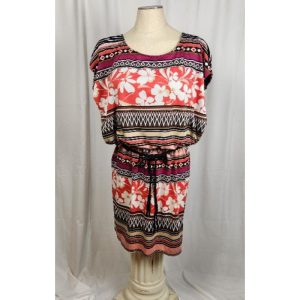 Multicolor rope belt dress.