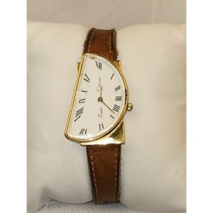 Half Moon Quartz Watch (need battery)